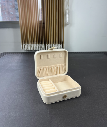 JOYERO CUADRADO BORDADO A627